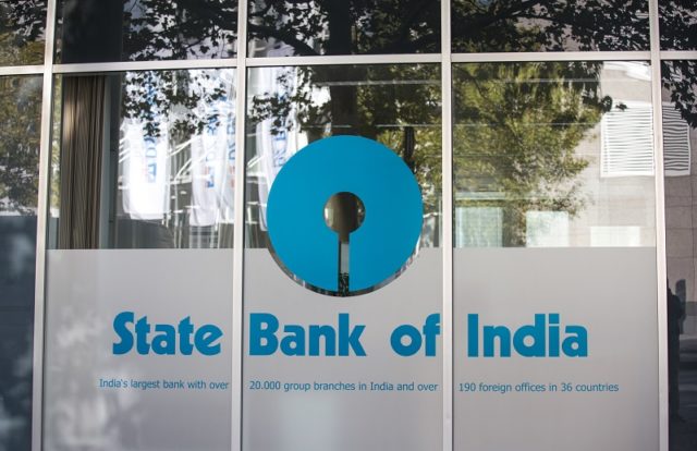 Don T Juice Up Your Mobile At Public Charging Stations Sbi